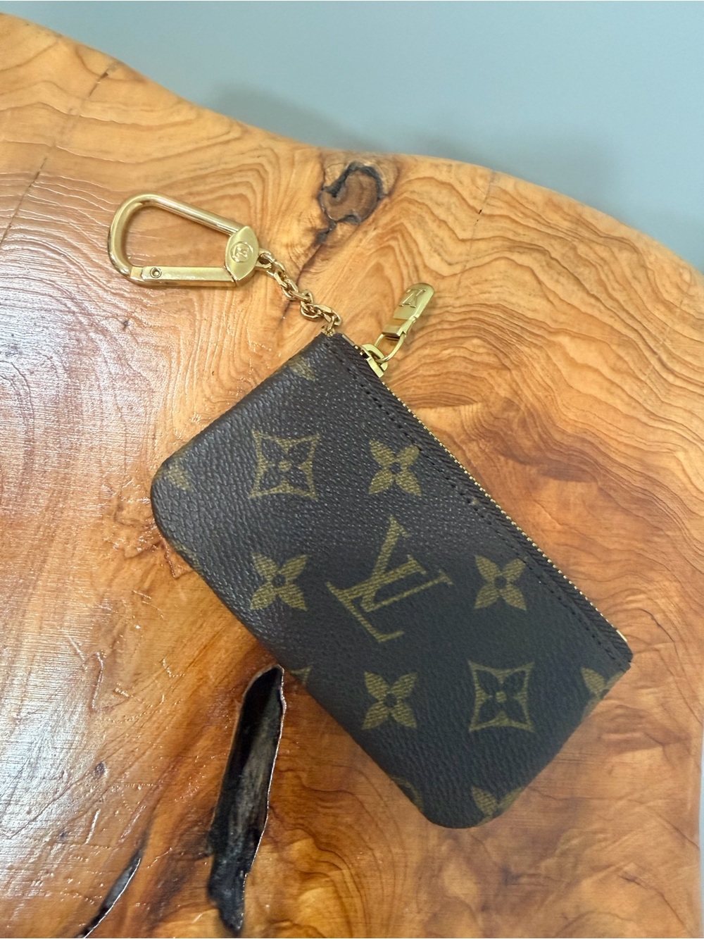 Louis Vuitton Monogram Key & Card Holder - Brown & Gold